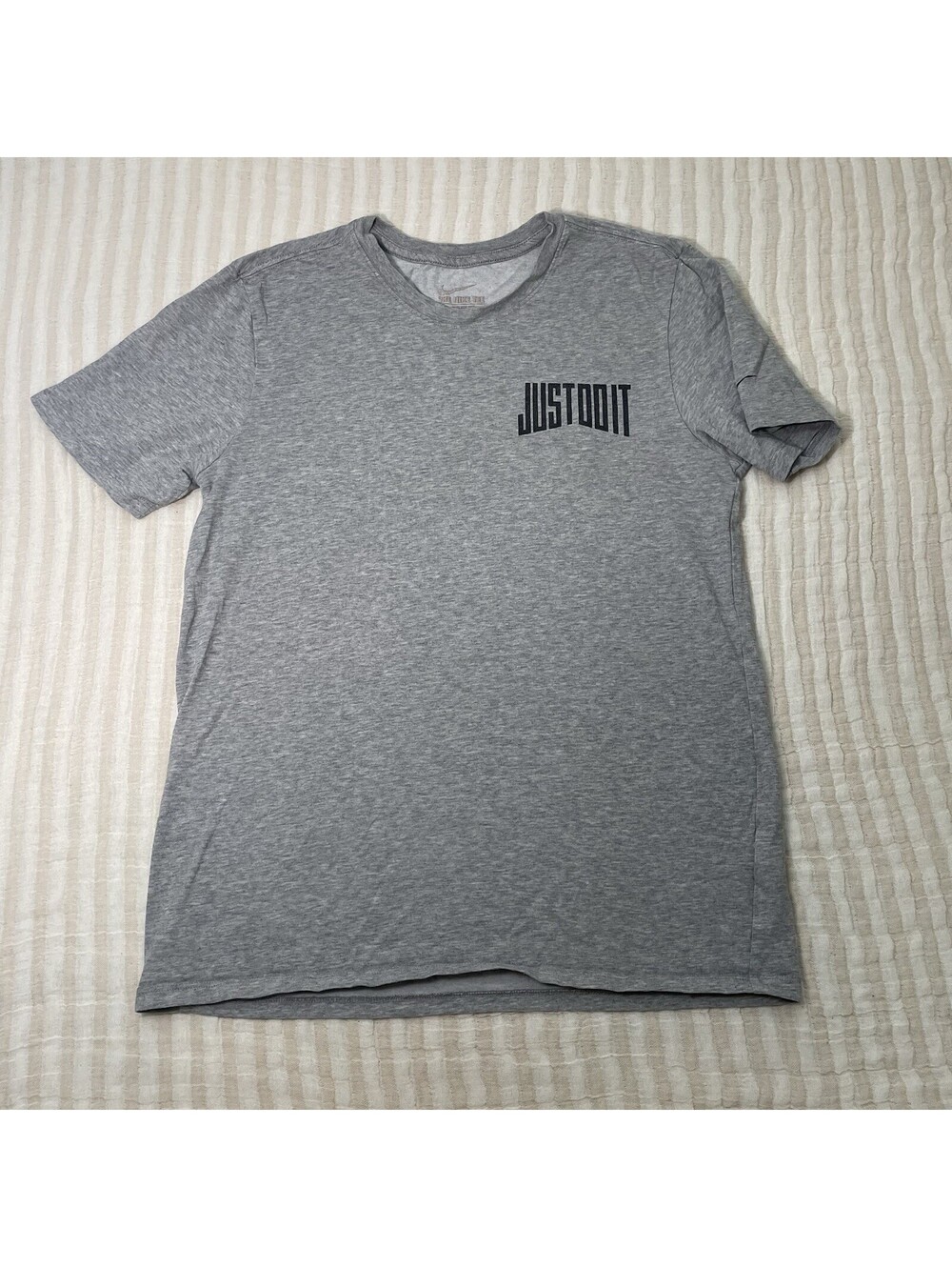 Nike Mens Short Sleeve Shirt Gray Tee Just Do It Logo Size Small